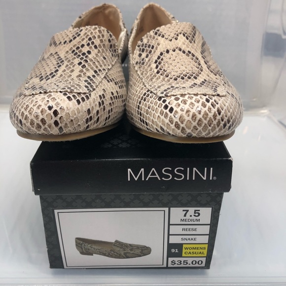 NWT and box Reese Faux Snake Print Slip On shoe - Picture 6 of 7